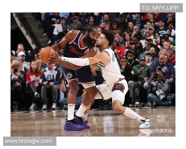 NBA雷霆对阵灰熊精彩直播回顾与赛后分析全程报道